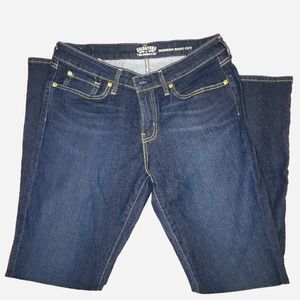 Women’s Levi Signature Modern Boot Cut Jeans NWOT